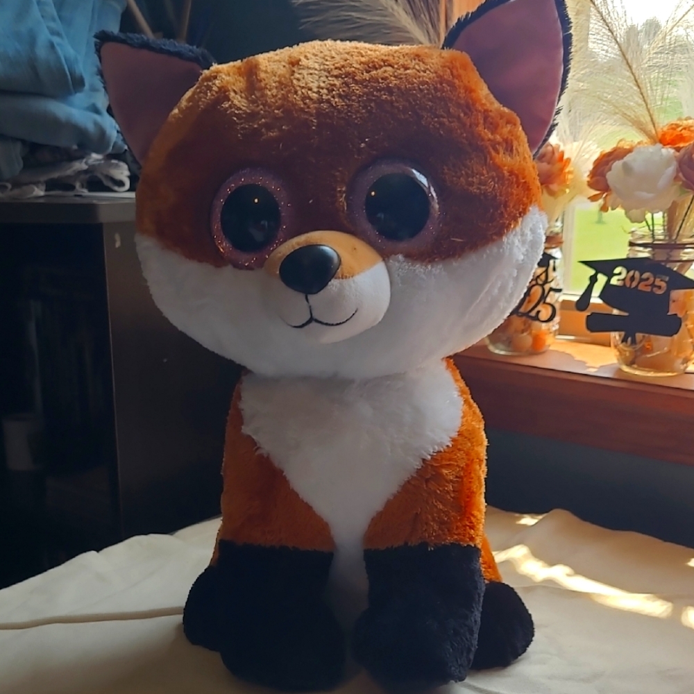 Ty Adorable Plush Fox Toy - Picture 1 of 3